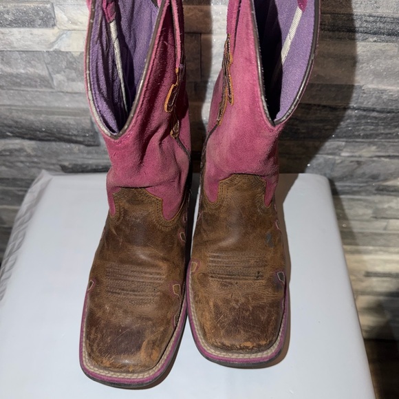 Ariat Kids Boots in Pink and Brown - Picture 3 of 6